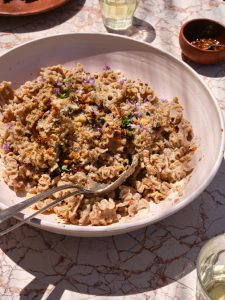Pasta with Creamy Crushed Walnut Sauce