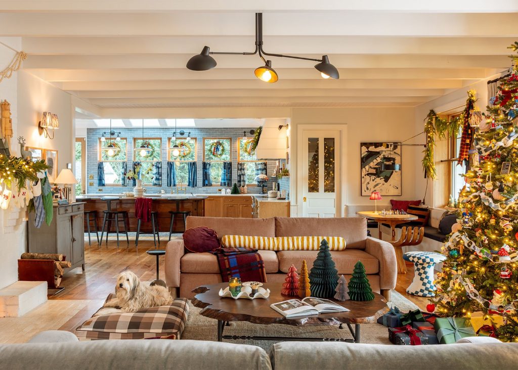 The Link Up: Em’s Must-Watch TV Shows, Marlee’s Headache Relief Hack, And Two Very Cute Shoes